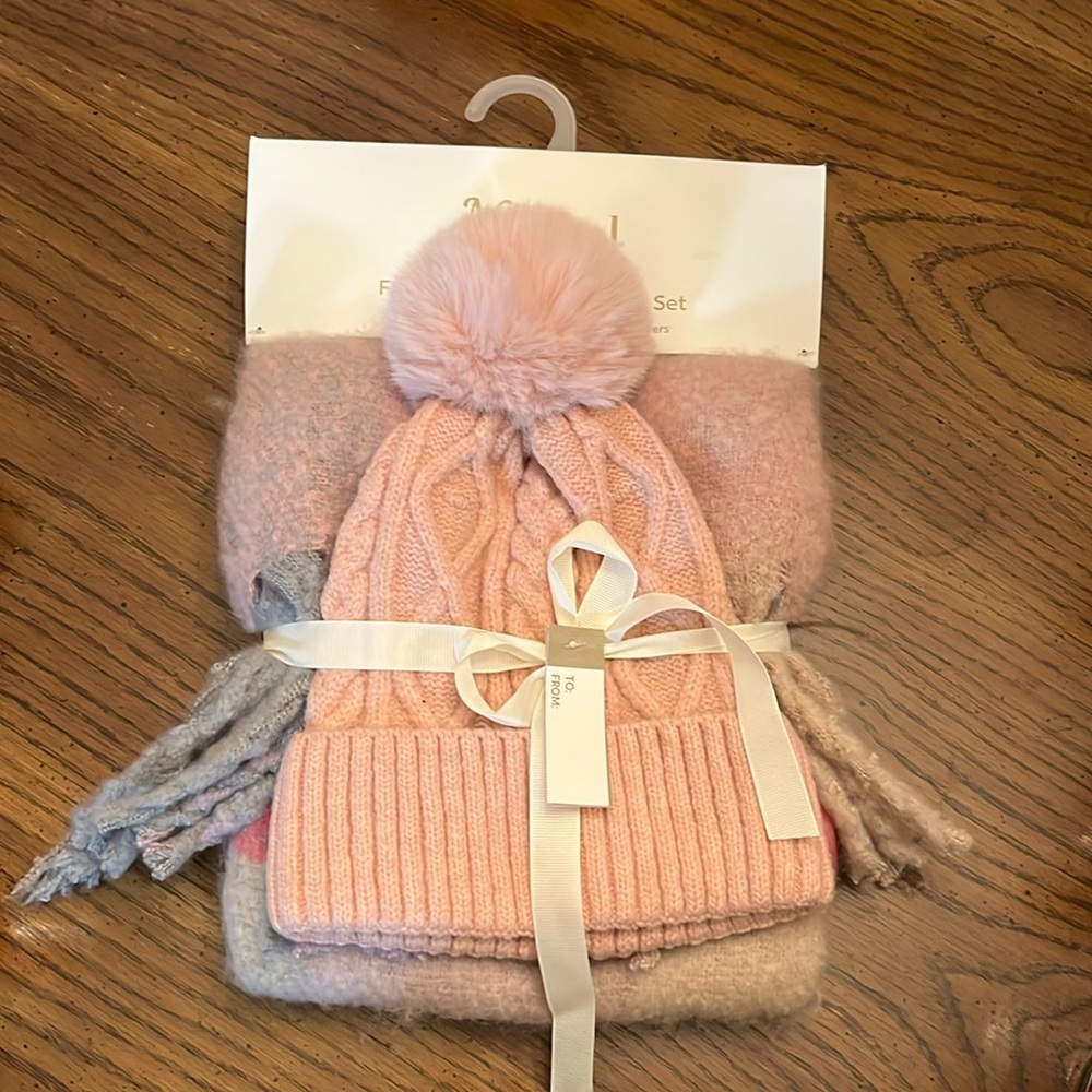 Natural Reflections fringe scarf and cuff hat set